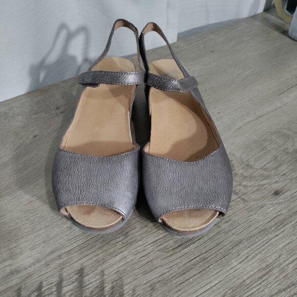 Dansko Marcy Women's Sandals, Pewter Metallic Silver Size 41 US 11 - Picture 3 of 8